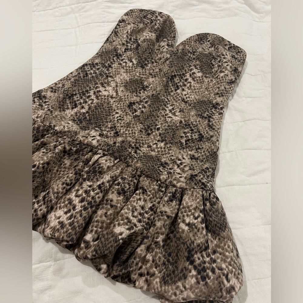 NEW- DO+BE mini dress size small. Tags removed never worn